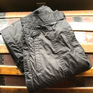 Women’s snow pants ❄️